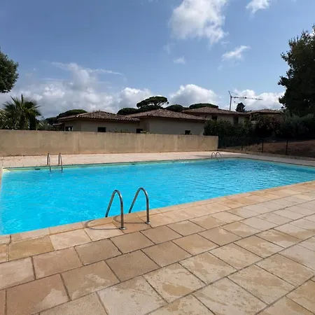 Lejlighed With Sea View Terrace And Shared Pool